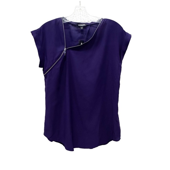 NWT express flowy zip detail chiffon top ❤️ - Picture 2 of 5